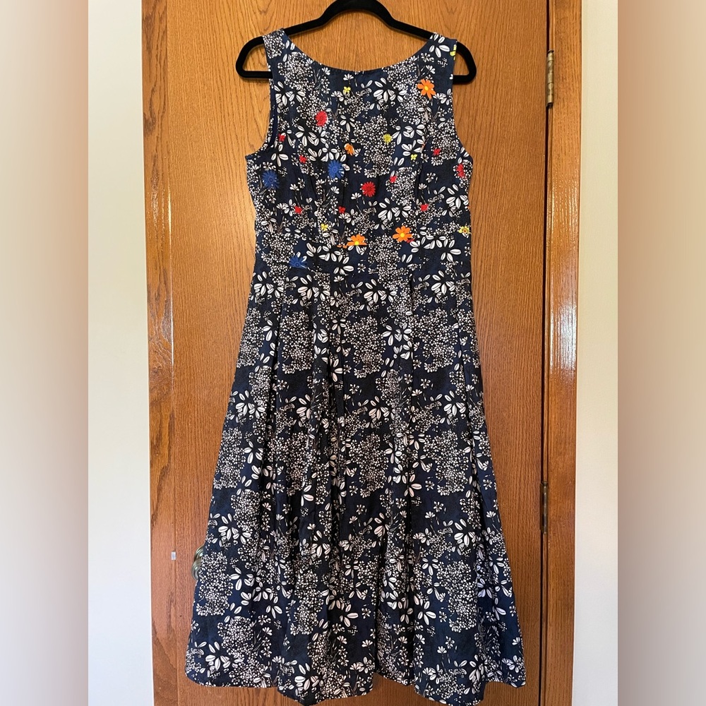 Eshakti sleeveless fit & flare navy floral dress Sz L